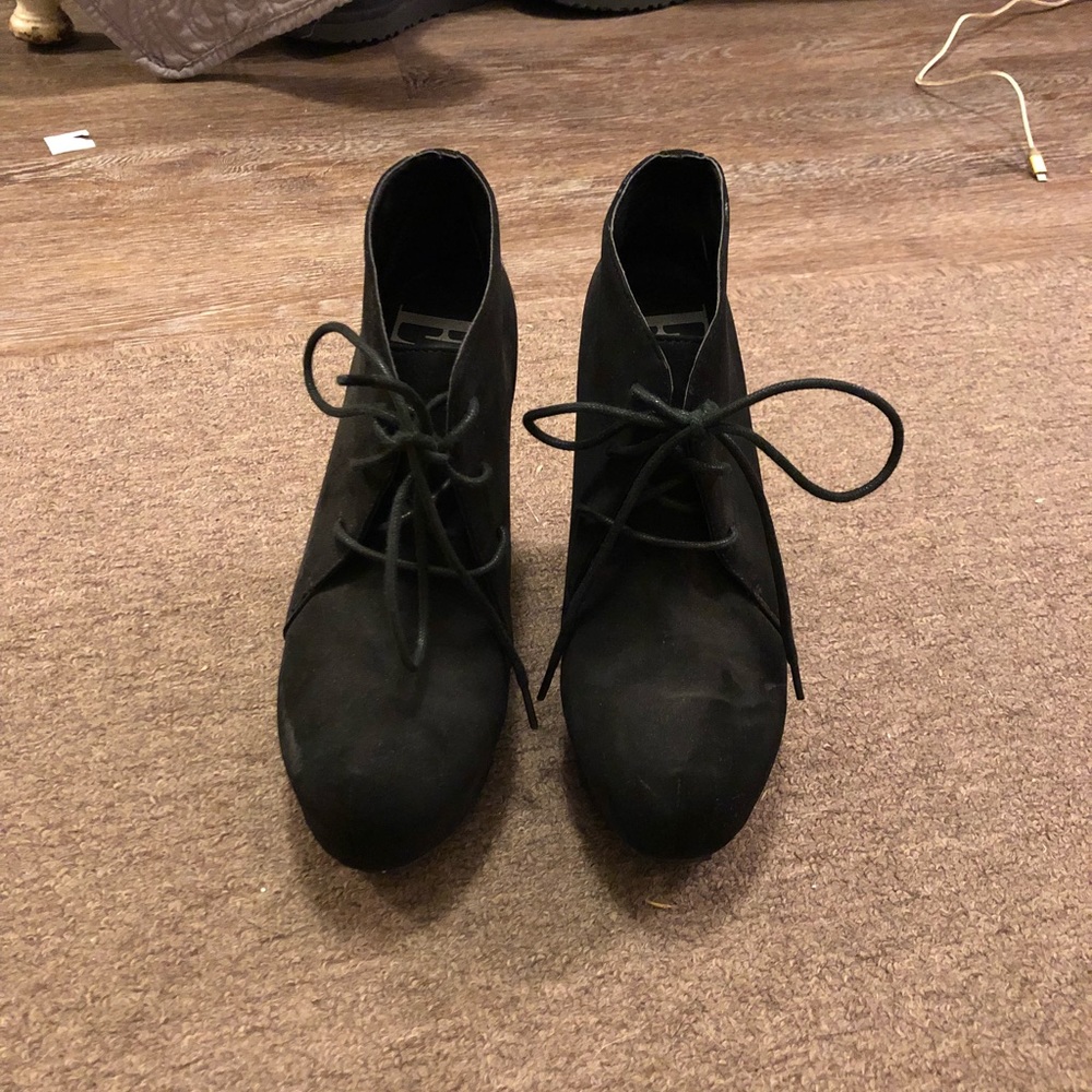 Elle Black booties wedges